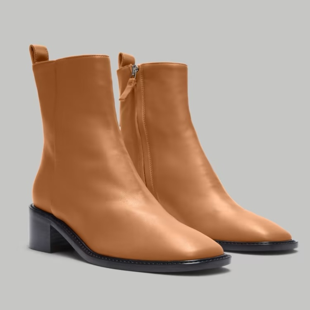 Everlane City Boot in Desert Tan